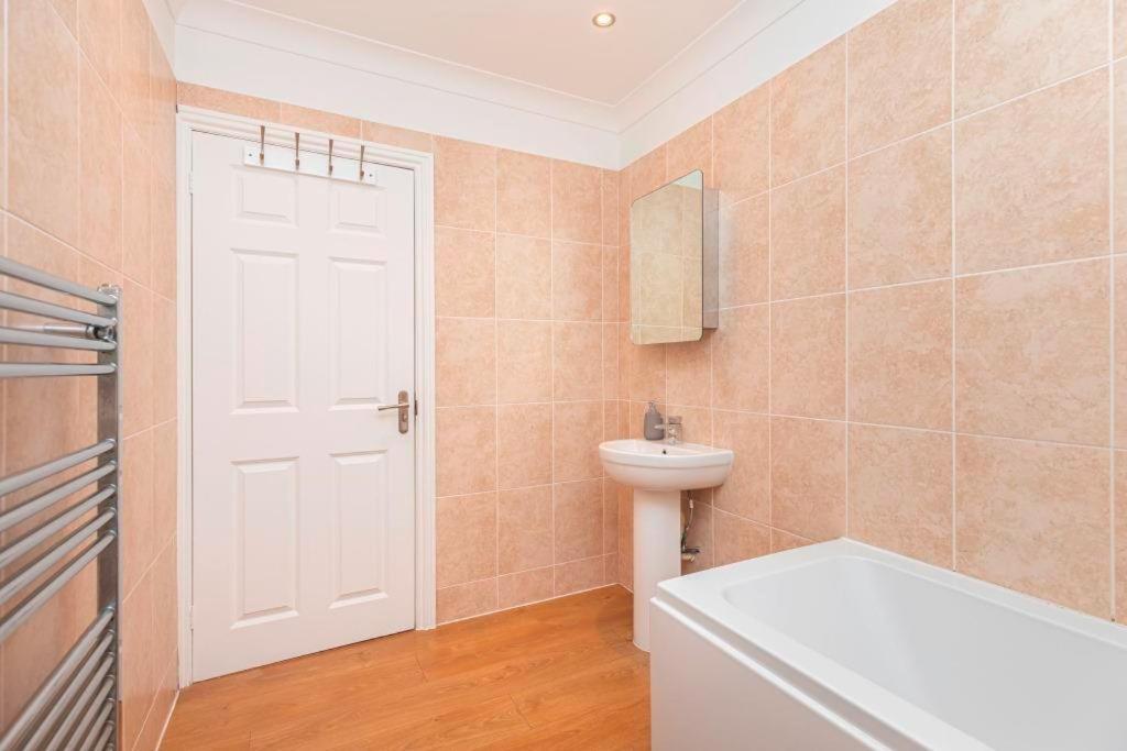 Bournecoast - Clifftop Apartment With Garden -Fm827 Μπόρνμουθ Εξωτερικό φωτογραφία