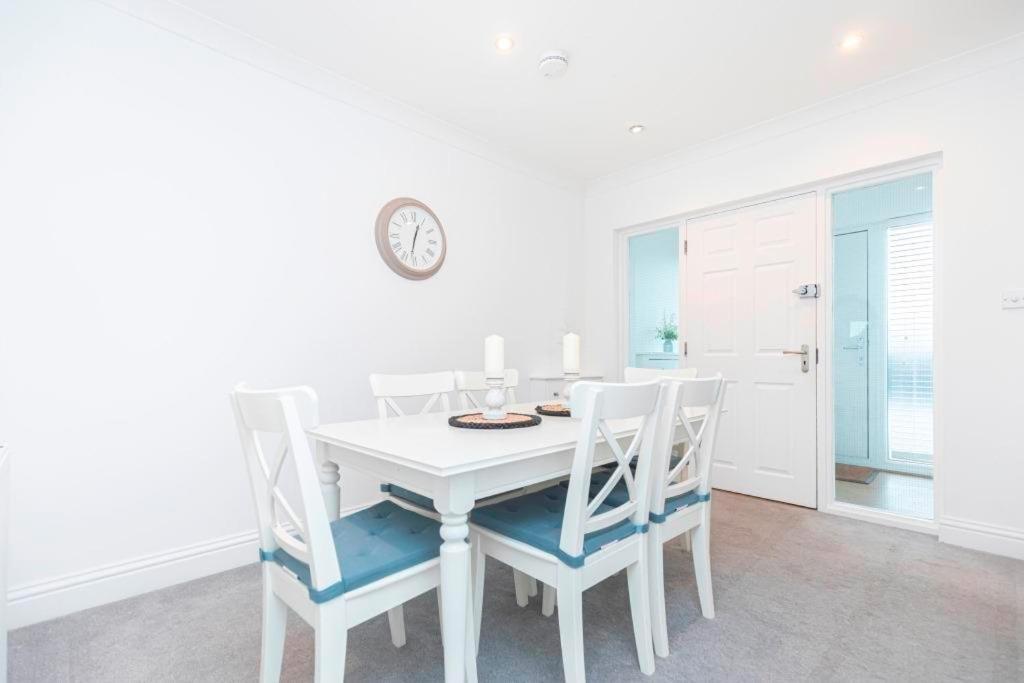 Bournecoast - Clifftop Apartment With Garden -Fm827 Μπόρνμουθ Εξωτερικό φωτογραφία