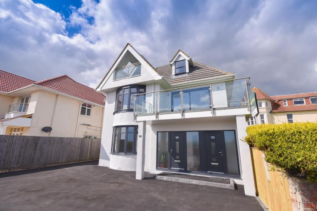 Bournecoast - Clifftop Apartment With Garden -Fm827 Μπόρνμουθ Εξωτερικό φωτογραφία